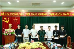 Gặp mặt động viên các thí sinh trúng tuyển vào các học viện, nhà trường trong quân đội năm 2024